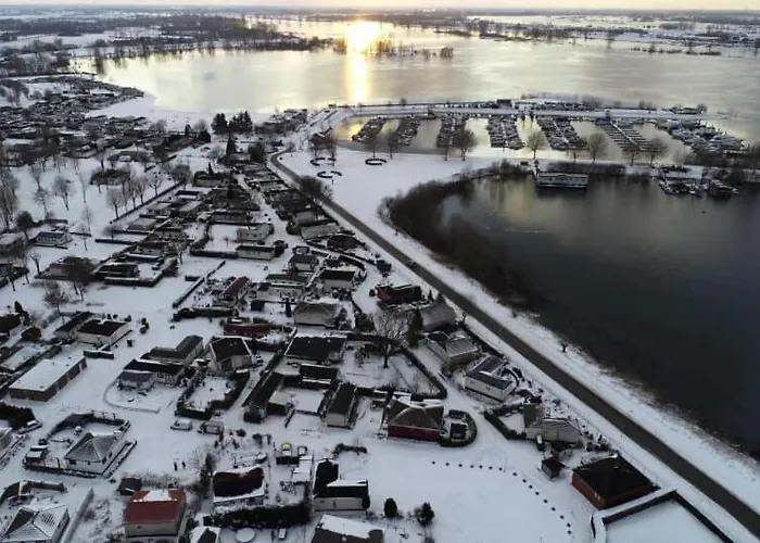 Cozy Escape Near Den Bosch - 4 Ps Met Veel Privacy En Rust! Σαλέ Lith